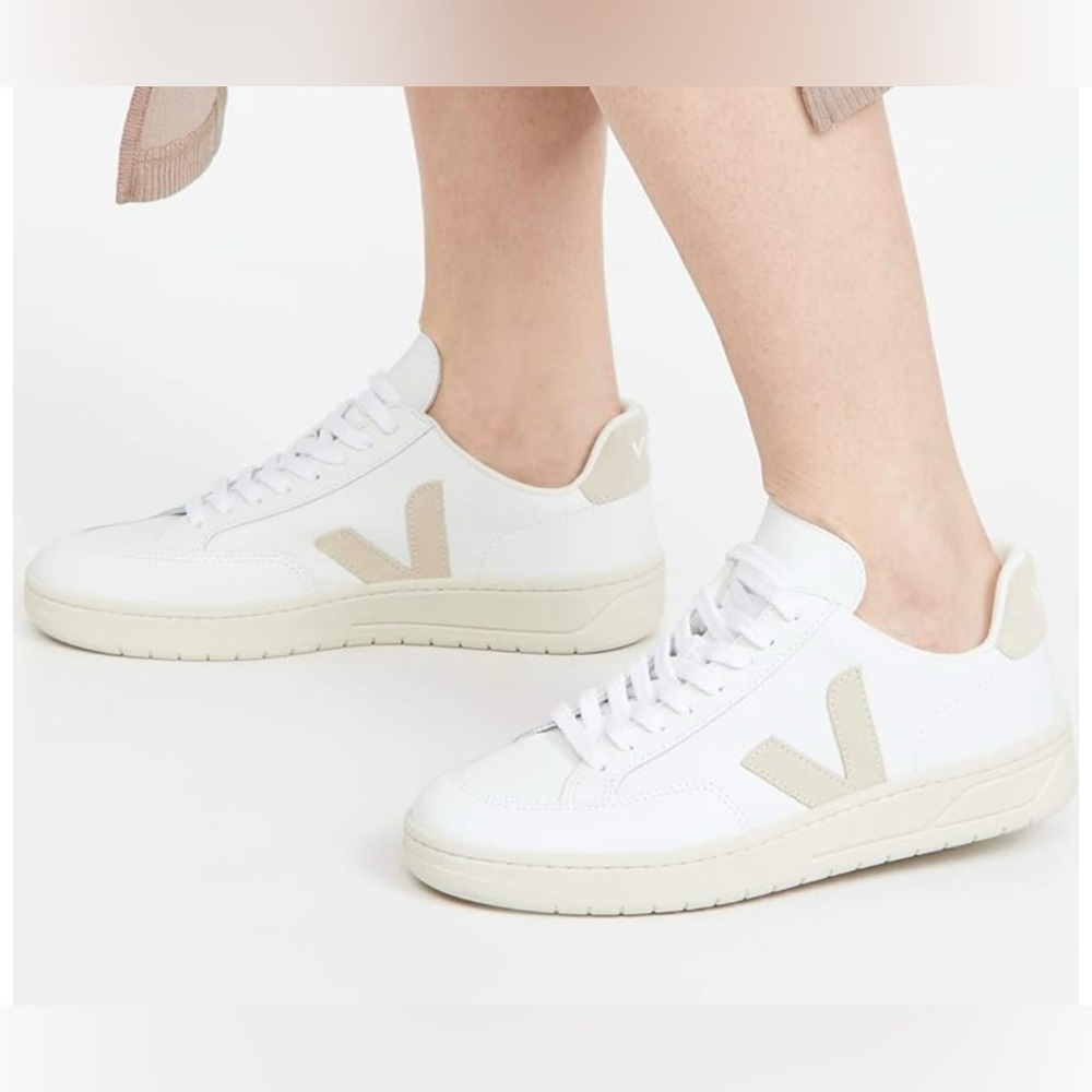 Veja V-12 Women’s Sneakers in Extra White Sable